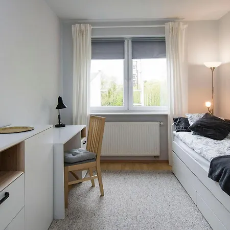 Amber Beachfront Apartment *